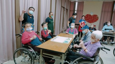 認知桌遊-王老先生有塊地－封面圖